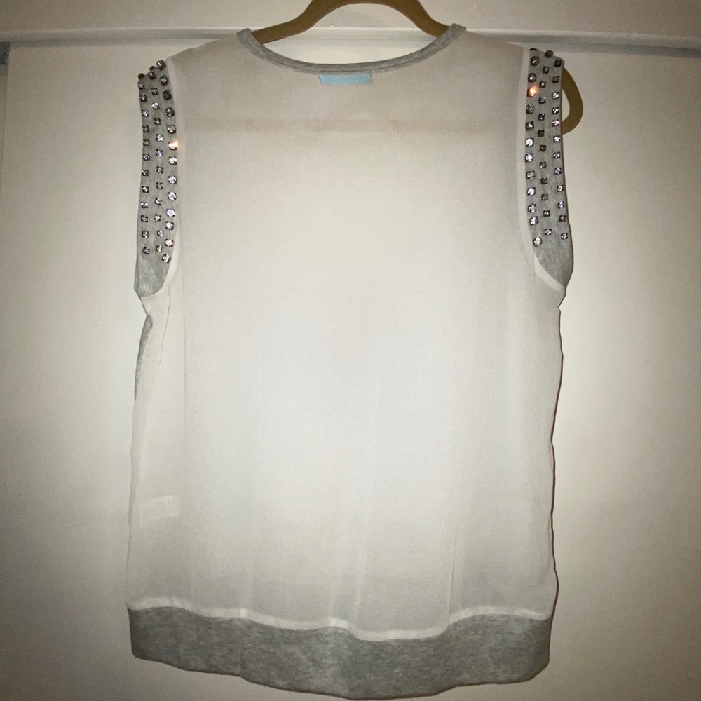 Embellished Muscle Tank ✨ - Picture 2 of 4